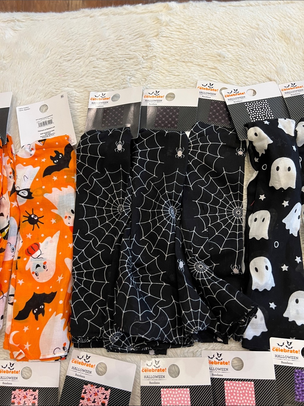 20 Halloween themed bandana ghost bat spider witch pumpkin NWT - Picture 7 of 8